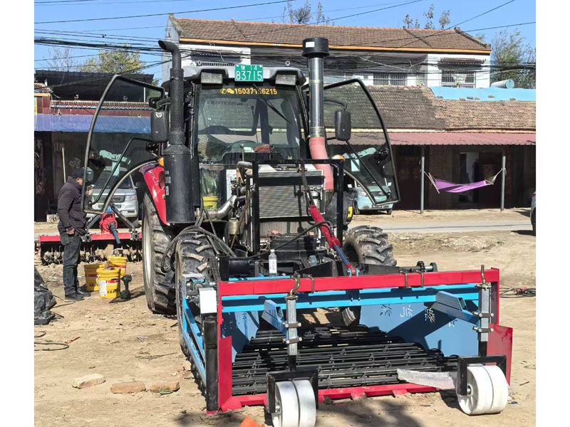 大蒜收獲機(jī)